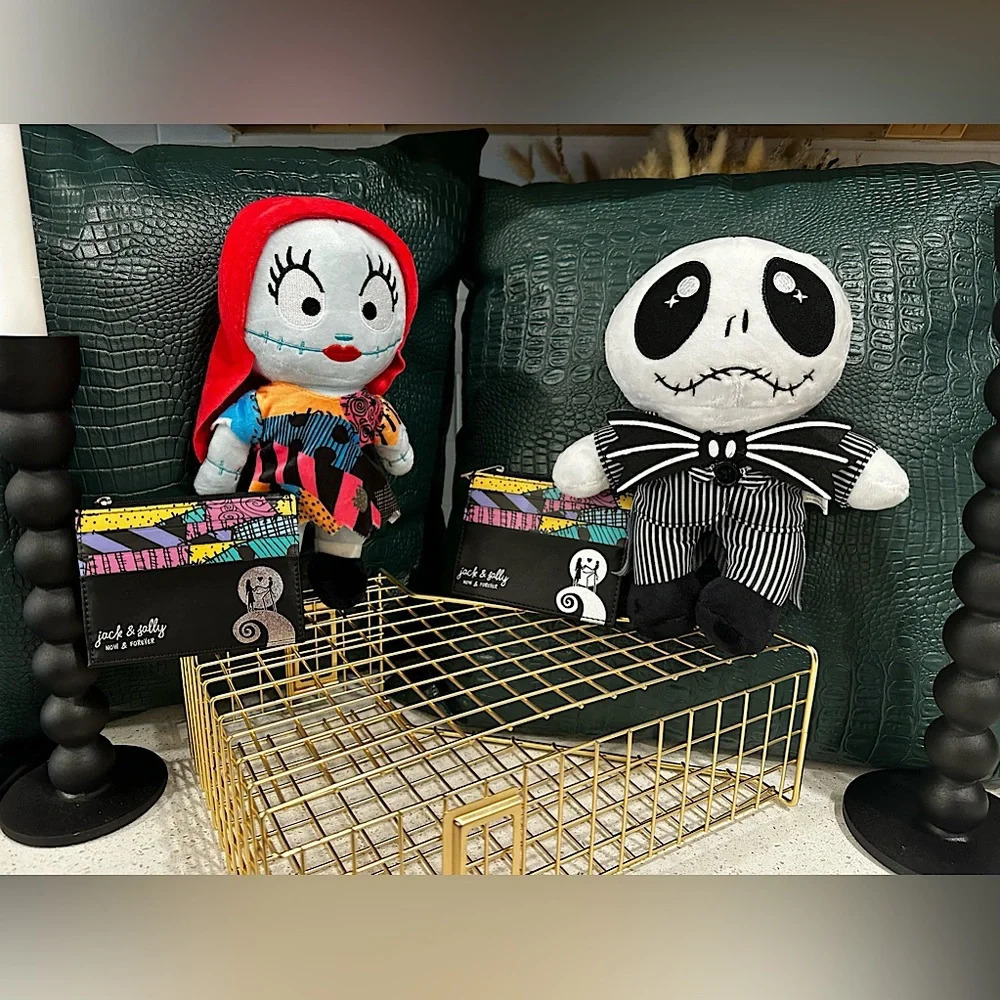 NIP- Nightmare Before Christmas Plush & Wallet Bundle (2 items)